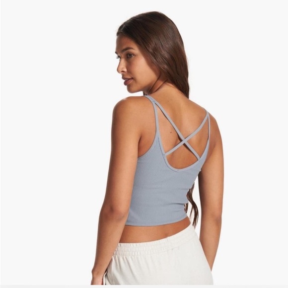 New Vuori Rib Crop Tank in Light Cloud size medium - Picture 2 of 10